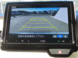 【バックカメラ装備済み】駐車の際の心強い味方!ガイドを見て確認しながら駐車できるので安全です。