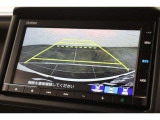 バックカメラが装備されており、後方の安全確認はもちろんのこと狭い場所での駐車や雨の日・夜間など視界の悪いコンディションでのストレスの軽減にもなります!