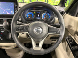 【ステアリングスイッチ】運転中、前方から目線をそらすことなく、オーディオ等の操作が可能な便利機能!安心&快適なドライブを演出してくれます♪