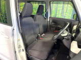 運転席シート廻りは使用感も少なく、良好な状態となっています。丁寧に使われていたことがよくわかりますね。