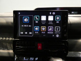 スマホ連携(CarPlay/Android Auto)対応。地図アプリや音楽を大画面で楽しめます。フルセグTVやBluetoothも搭載し、直感的な操作で日々のドライブをより快適に彩る便利な機能です。