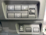 【パワースライドドア】スマートキーや運転席のスイッチでスライドドアの開閉が可能♪電動だから力を入れてドアを開ける必要が無く、小さいお子様でも、重い荷物を持っている時もラクに開け閉めできます♪