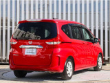 お支払いはホンダクレジットをご利用ください。運転免許所をご持参いただければ審査が可能です。また月々のお支払金額を抑えられるなど、メリットがいっぱいの据え置きクレジットもご用意しております。