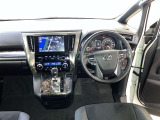 見通しのよいすっきりとした視界で、誰でも運転しやすいです。運転のしやすさは疲れにくさにも繋がりますよ♪