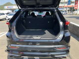 走りにこだわりながら収納力も持ち合わせたお車です。荷物を載せて軽快なドライブを楽しめますよ♪