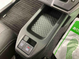 2.「定期点検整備」は安心してお乗り頂く為に、ご納車までに法定12カ月点検相当の点検を行います。