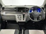 【インパネ】運転のしやすさを最優先に設計された見晴らしの良いフロントビュー。車両間隔が掴みやすく狭い道でも安心♪「安全」と「品質」を最優先に、安心してお乗りいただけるクルマを提供いたします。