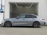 1年間または2年間・走行距離無制限の全国BMWディーラーで受けていただける保証が付帯しています!2年間保証の車両については、別途有償にて保証を最大2年間延ばせる『延長保証プログラム』もご利用可能です。
