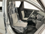【運転席・助手席】内装ルームクリーニング済みです。しっかり綺麗にしていますので、是非、お確かめください。車に自信があるからこそ、是非一度ご来店頂き内外装も見てもらえると幸いです。