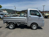 当店では届出済未使用車を中心に長野県下最大級の200台を在庫しております!