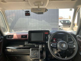見晴らしが良く開放的な車内。視界も良好でストレス無く快適なドライブをご提供できます♪