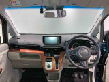 納車前にはプロのメカニックが点検、整備を行いますので安心してお乗り頂けます!!