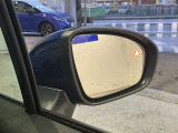 車線変更も安心のブラインドスポットモニターにリアトラフィックモニター付きです。