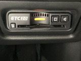 ハンドルの右下にETC2.0がついています。高速道路の料金所の通過も楽々です!。 カードの取り出しもしやすい場所についています。