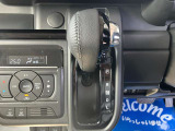 CVT(無段階変速)を搭載。変速ショックが無く加速がとってもスムーズです!エンジン負荷を抑えて、低燃費を実現しています◎