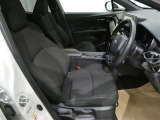 気になる汚れは「まるまるクリン」で解消! 当社の中古車はシートを外して隅々までキレイにクリーニングしてあります。
