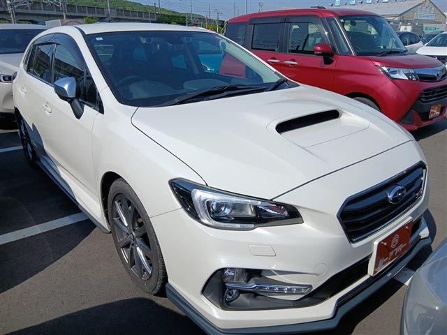 レヴォーグ 2.0 STI スポーツ アイサイト 4WD 禁煙車 純正ナビ フルセグ バックカメラ
