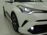 フォグランプ装着車です。暗い夜道の車両前方を明るく照らします
