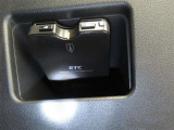 ETC車載器付きです。高速道路の料金所もスムーズに通過できます。
