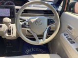 ハンドルも手にしっくり馴染み、握りやすくしっかり車の情報が伝わってきます。