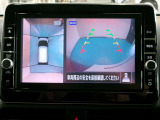 アラウンドモニター 白線や駐車車両をナビ及びルームミラーに表示 駐車している車両との位置関係も一目で分かって安心です