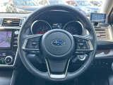 【純正革巻きステアリング】上質な革を使用することで、手にしっかり馴染みとても運転しやすいハンドルです♪