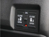 ◆両側電動スライドドア◆狭い駐車場でも乗り降りが楽々♪お子様が隣の車にドアを当ててしまう心配もございません!小さなお子様連れの方もこれで安心。