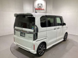 【Honda認定中古車 U-Select】 は3つの安心をお約束します。 1 Hondaのプロが整備した安心。 2 第三者機関がチェックした安心。 3 購入後もHondaが保証する安心。