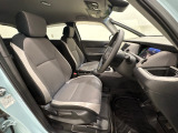 前席の画像です。是非運転席に座っていただき視界等をご確認ください。