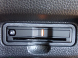 ■【ETC車載器】が装備されています。セットアップをしてお渡しとなり、ETCカードを差し込むだけで高速道路の利用が可能です。