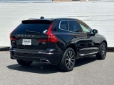 北欧流のラグジュアリーを体現したXC60。伝統的なスカンジナビアン・デザインを継承しながら、躍動感にあふれ優雅な雰囲気を身にまとう、新しい潮流を具現化したスタイリングです。