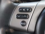 ステアリングスイッチ搭載の為、運転中でも音量調整可能!