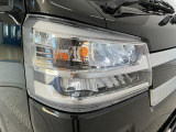 【LEDヘッドライト】明るい光が瞬時に立ち上がり、必要な場所を均一に照らします。寿命も長く省エネで、スタイリッシュなデザインは現代の主流です♪