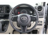握りやすく、回しやすいステアリングは長時間の運転でも疲れを感じさせません!