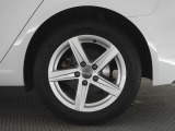 アウディ認定中古車の延長保証制度はお客様のご希望により、有償にて一年間延長することが可能です。 アウディの安心なカーライフをお約束します。  ※料金など詳細は販売店にお問い合わせください。