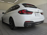 BMW認定中古車は、ドイツ本社と同様の教育・訓練を受けたBMW専門のメカニックが100項目以上のポイントを徹底的にチェックし、整備したうえでご納車させていただきます。