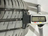 夏タイヤの残り溝は5.6mmです。スリップラインからは4.1mmとなっております。