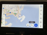 ディスプレイオーディオやカーナビは、現代のドライブにおいて欠かせない装備のひとつです。初めての場所でも迷いにくく、快適なルート案内で運転をサポートします。移動中のエンターテインメント性も高まります。