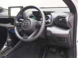 運転席の様子です。見通しの良いすっきりとした内装で運転しやすい空間となっております!