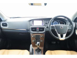 V40クロスカントリー D4 サマム ディーゼル 