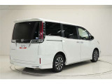 当社では自動車保険、ドライバーに支持されているロードサービスJAFも取り扱いしております。
