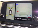 バックモニター付なので後退時に後方が見えるので安心。 車は構造上、死角がたくさんなので万が一を考えると必須ですね。 あくまで補助の為の装備、バックは目視で確認する事が重要ですよ。