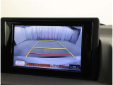 バックガイドモニターで、後方を確認しながら安心して駐車することができます。運転初心者も熟練者も必須の機能ですよ!