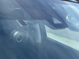 【ドライブレコーダー】走行中の映像を記録することで、万一のトラブルや事故時に状況確認ができ、安心してドライブを楽しめます。