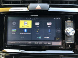 Bluetooth(ブルートゥース)接続機能付き。スマートフォンなどからお気に入りの音楽をワイヤレス再生できます。ドライブがさらに楽しくなりますね。