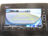 【バックカメラ装備済み】駐車の際の心強い味方!ガイドを見て確認しながら駐車できるので安全です。
