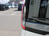 万が一の事故等が起きたときには、自社所有の積載車でお客様の大切なお車を 現地まで積載にお伺いいたします。また、代車を無料でご準備いたします!