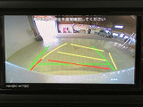 バックガイドモニターで、後方を確認しながら安心して駐車することができます。運転初心者も熟練者も必須の機能ですよ!