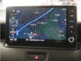 純正9インチプレミアムインターナビ(VXU-245VZi)&バックカメラが装備されているので、普段の使い勝手もロングドライブも快適です。