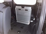 車椅子用スロープを収納した状態です。